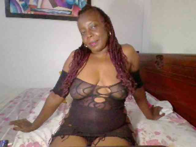 Lucypalmax webcam