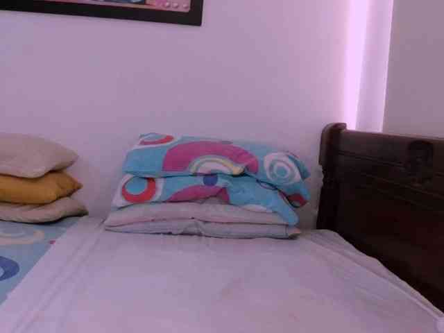 Lucypalmax webcam