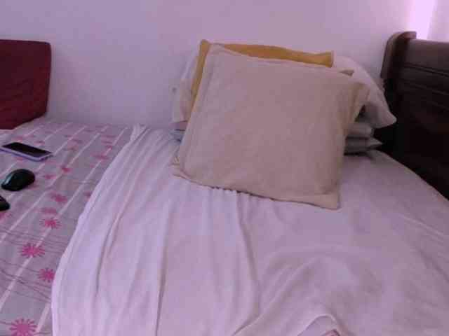 Lucypalmax webcam