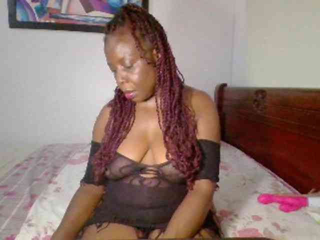 Lucypalmax webcam