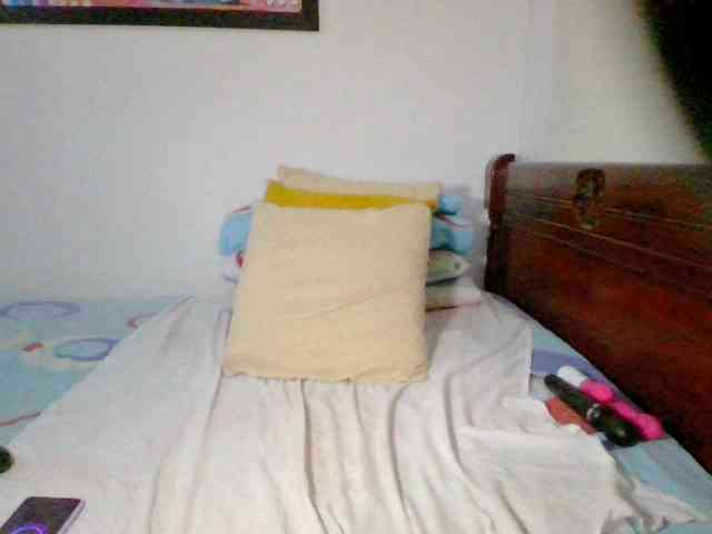 Lucypalmax webcam