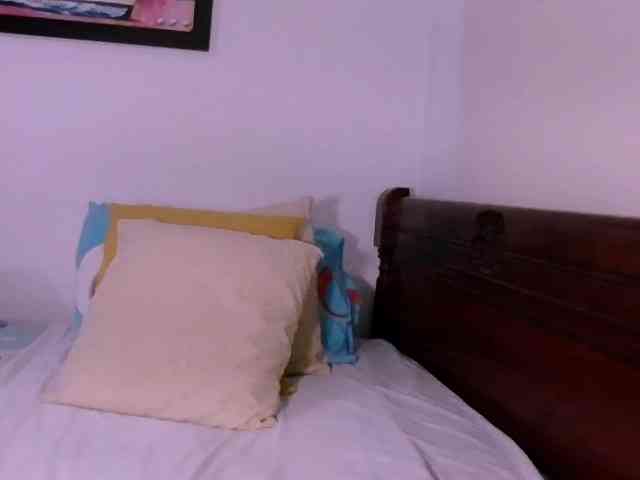 Lucypalmax webcam