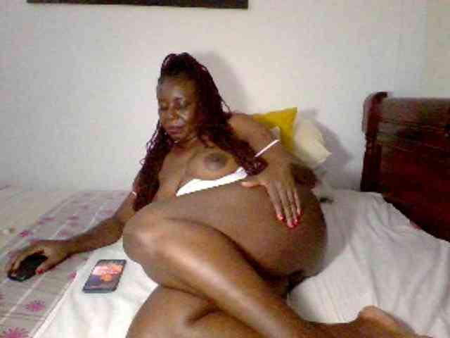 Lucypalmax webcam