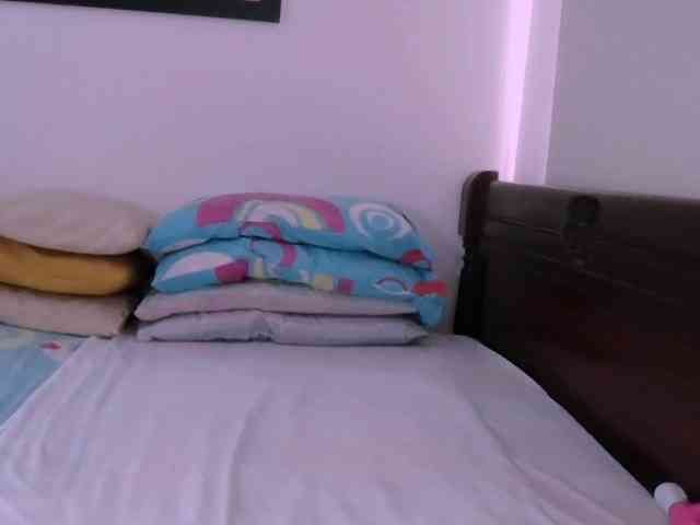 Lucypalmax webcam