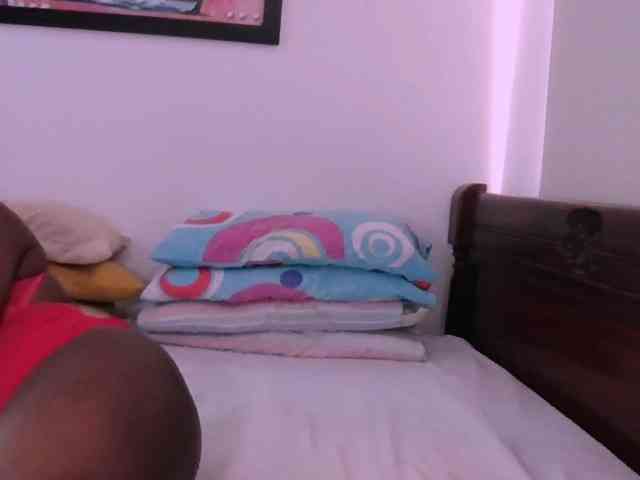 Lucypalmax webcam
