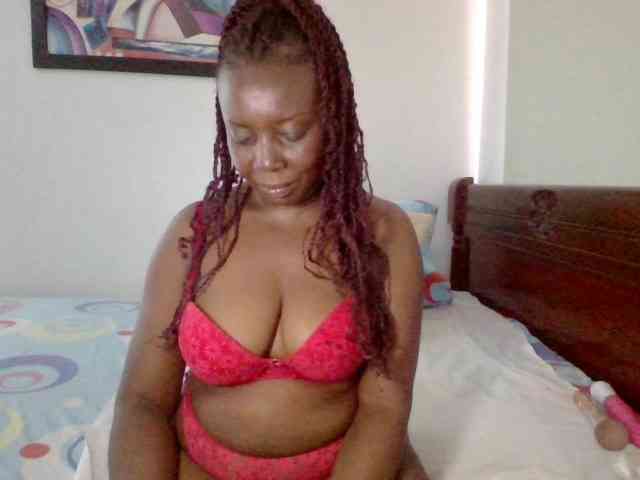 Lucypalmax webcam