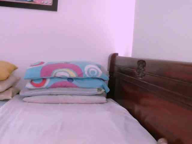 Lucypalmax webcam