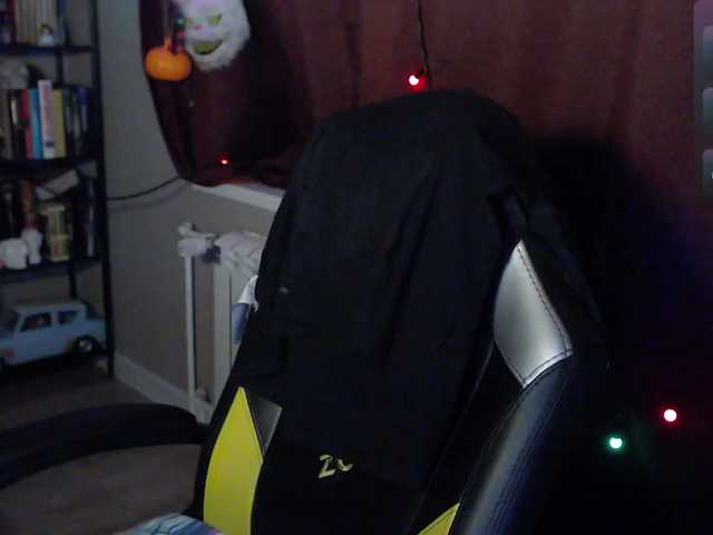 alicepussy's BongaCams show and profile