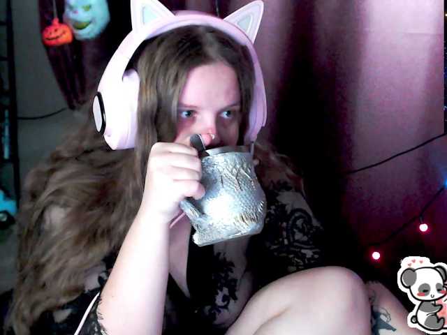 alicepussy's BongaCams show and profile