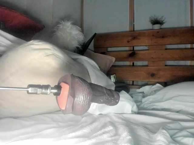 ivana29's BongaCams show and profile