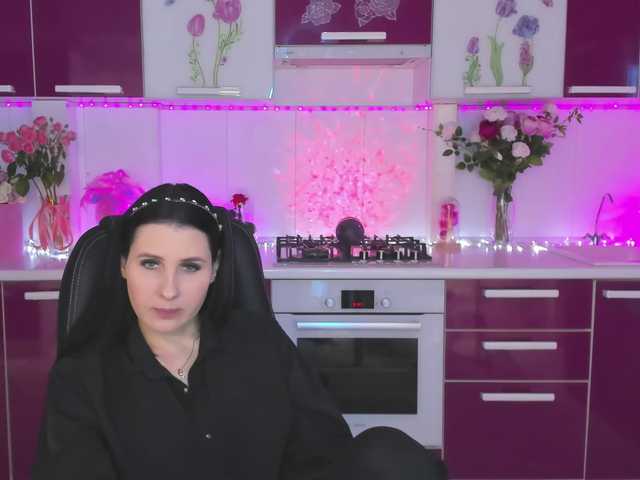 Olivija2020's BongaCams show and profile