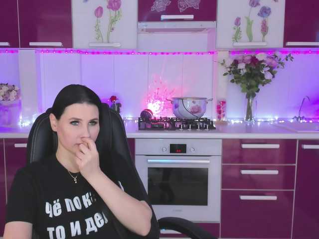 Olivija2020's BongaCams show and profile