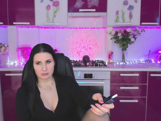Olivija2020's BongaCams show and profile