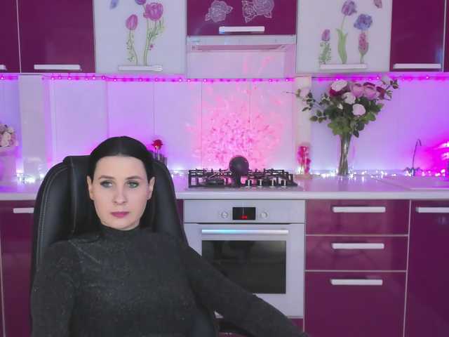Olivija2020's BongaCams show and profile
