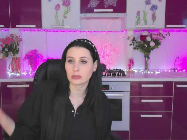 Olivija2020's BongaCams show and profile