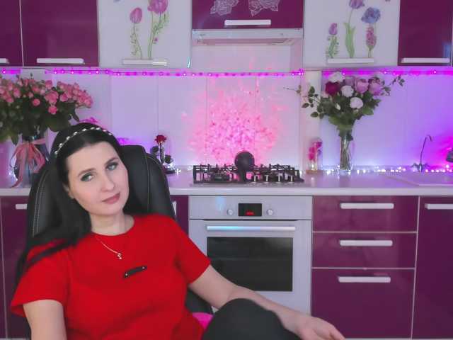 Olivija2020's BongaCams show and profile