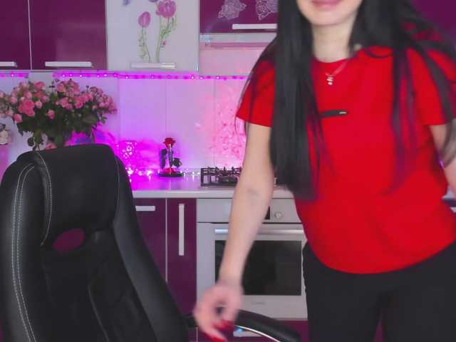 Olivija2020's BongaCams show and profile