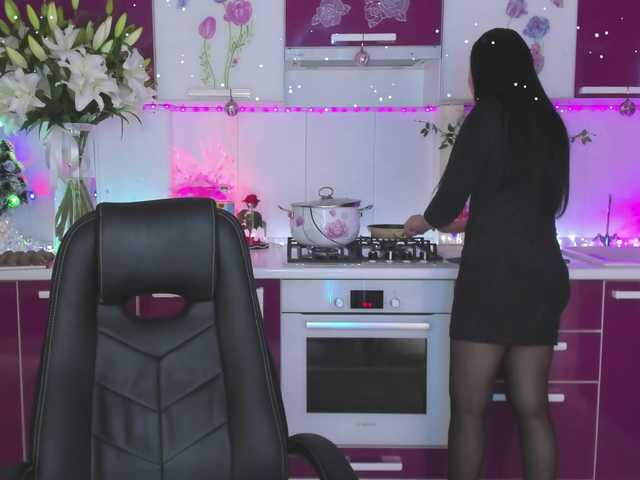 Olivija2020's BongaCams show and profile