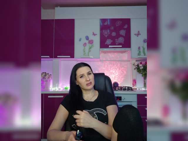 Olivija2020's BongaCams show and profile