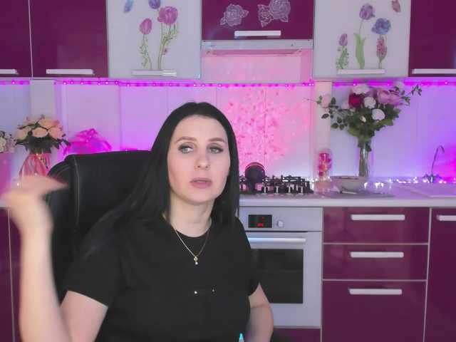 Olivija2020's BongaCams show and profile