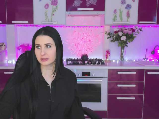 Olivija2020's BongaCams show and profile