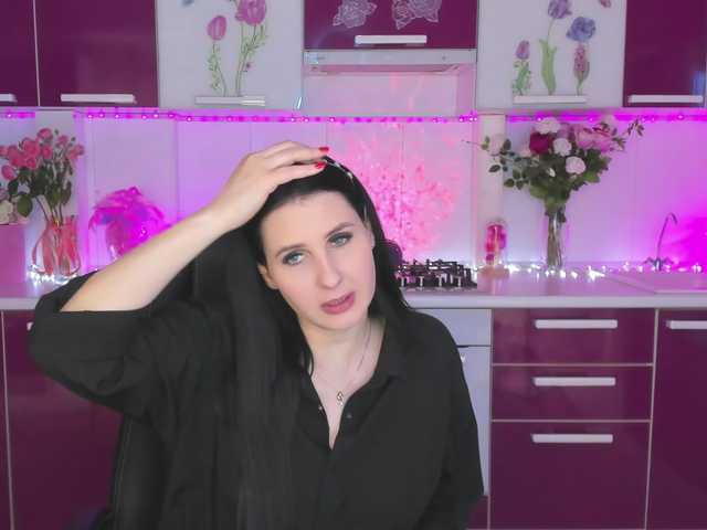 Olivija2020's BongaCams show and profile