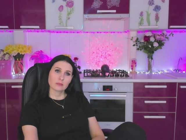 Olivija2020's BongaCams show and profile