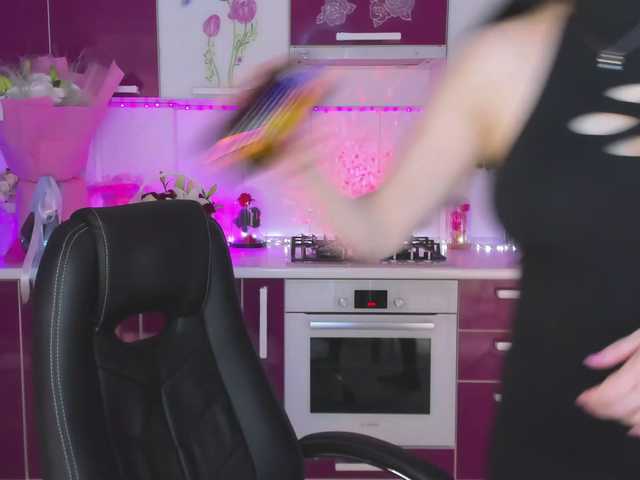 Olivija2020's BongaCams show and profile