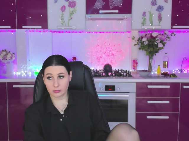 Olivija2020's BongaCams show and profile