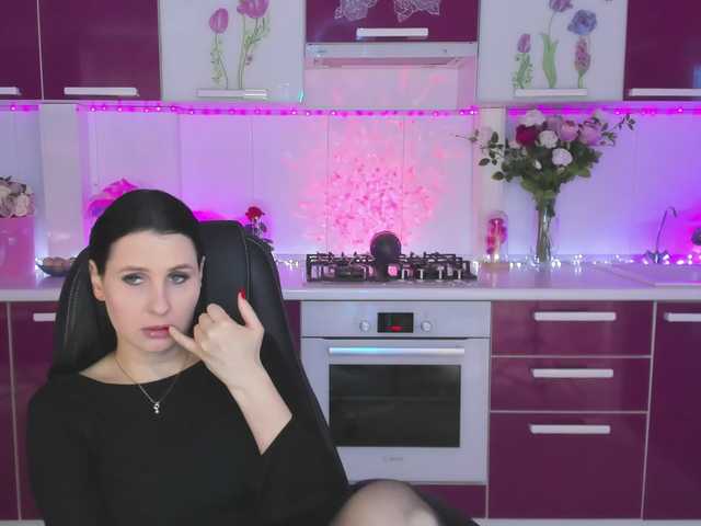 Olivija2020's BongaCams show and profile