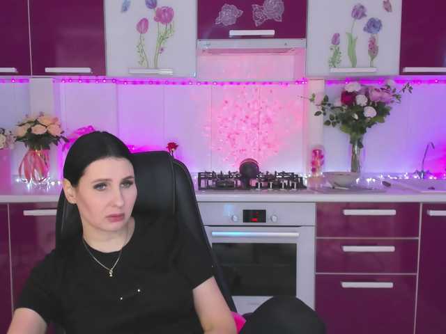 Olivija2020's BongaCams show and profile