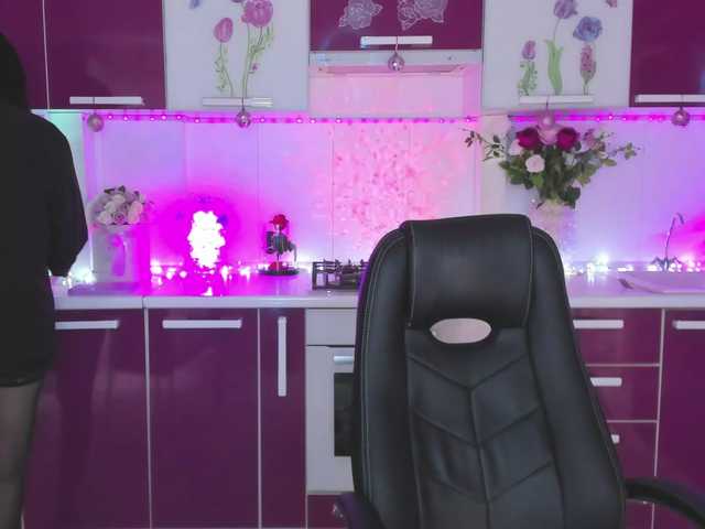 Olivija2020's BongaCams show and profile