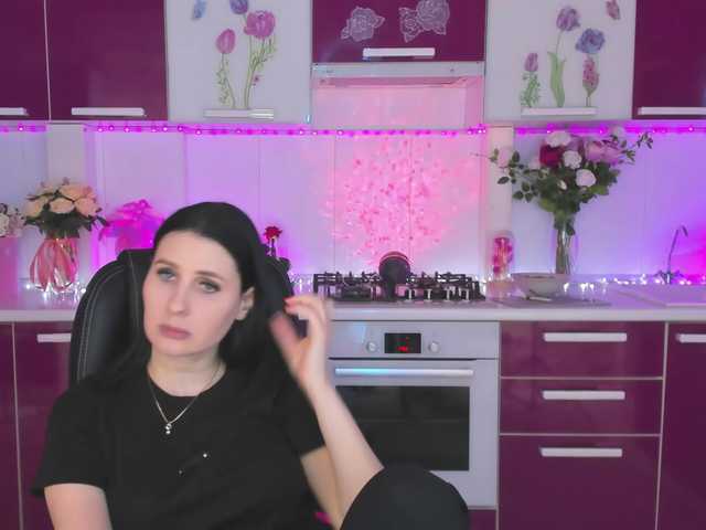 Olivija2020's BongaCams show and profile