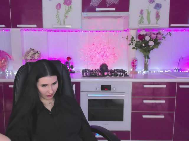 Olivija2020's BongaCams show and profile