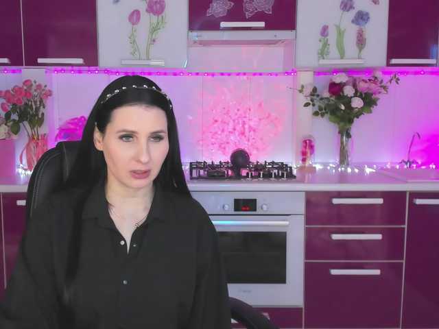 Olivija2020's BongaCams show and profile