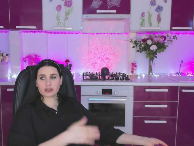 Olivija2020's BongaCams show and profile