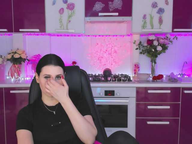 Olivija2020's BongaCams show and profile