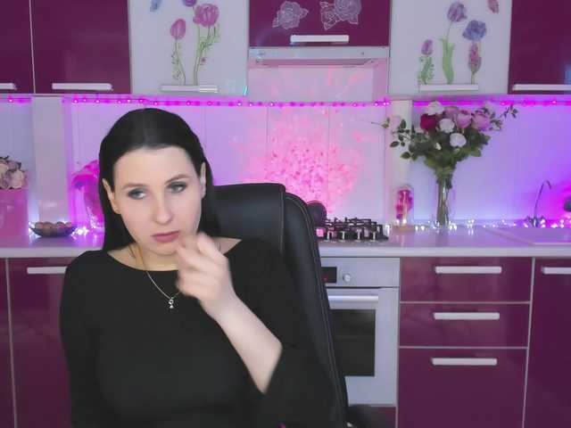 Olivija2020's BongaCams show and profile