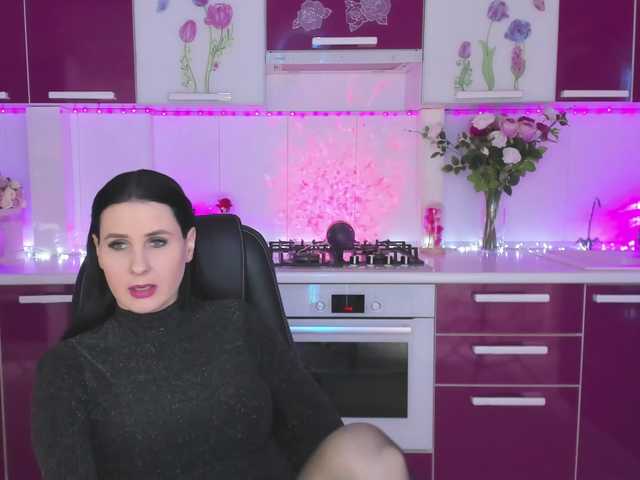 Olivija2020's BongaCams show and profile