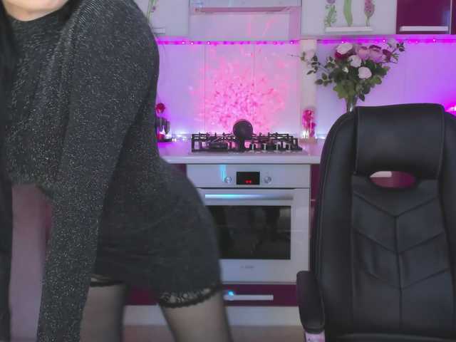 Olivija2020's BongaCams show and profile