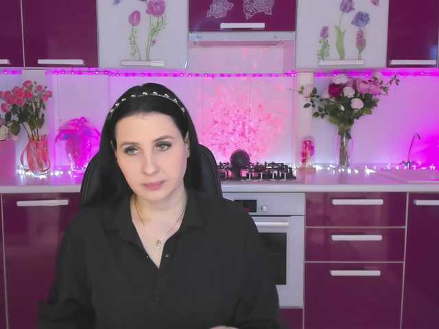 Olivija2020's BongaCams show and profile