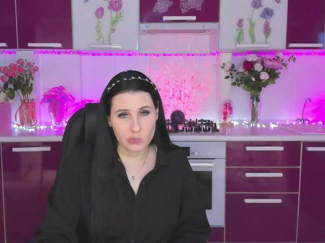 Olivija2020's BongaCams show and profile