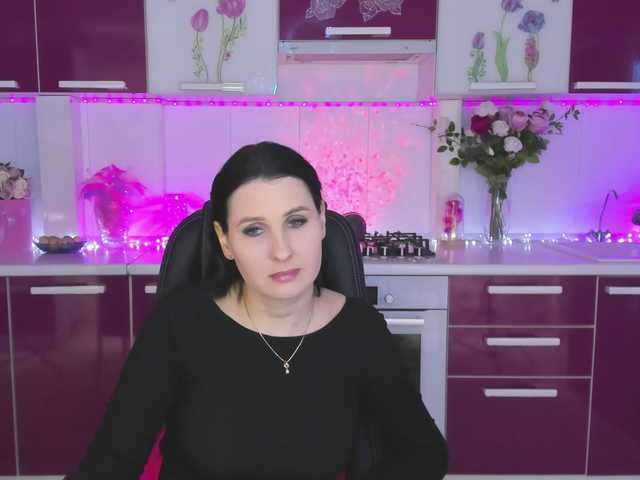 Olivija2020's BongaCams show and profile