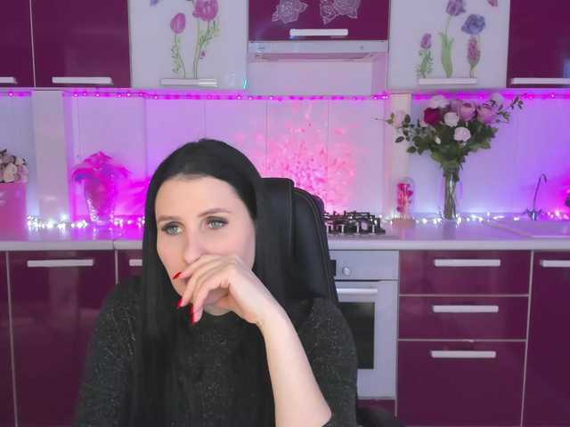 Olivija2020's BongaCams show and profile