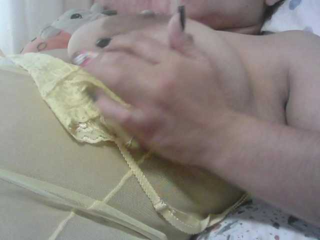 zoedoll's BongaCams show and profile