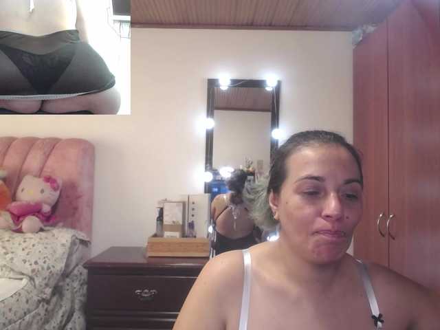 zoedoll's BongaCams show and profile