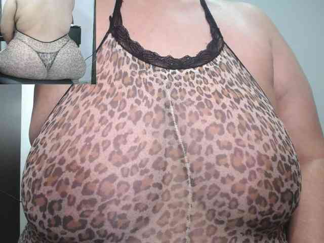 zoedoll webcam