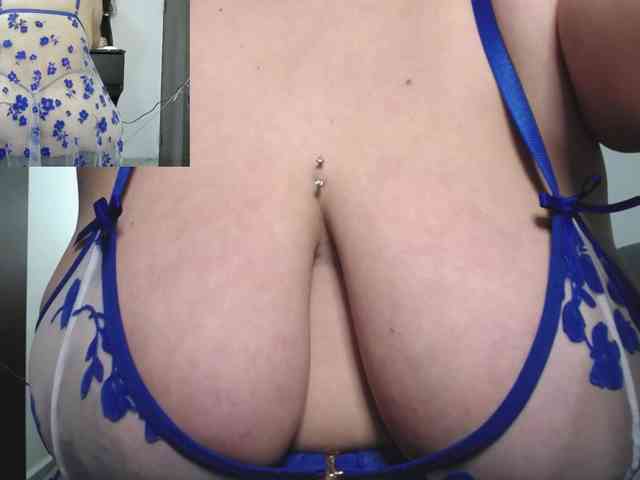 zoedoll webcam
