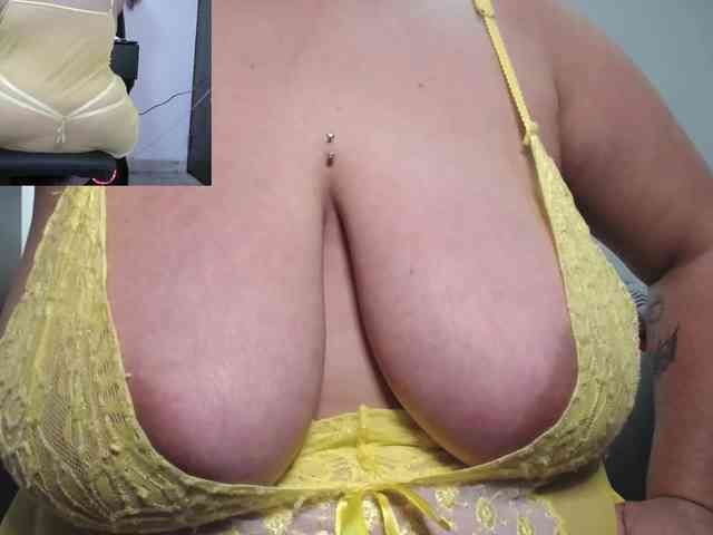zoedoll webcam