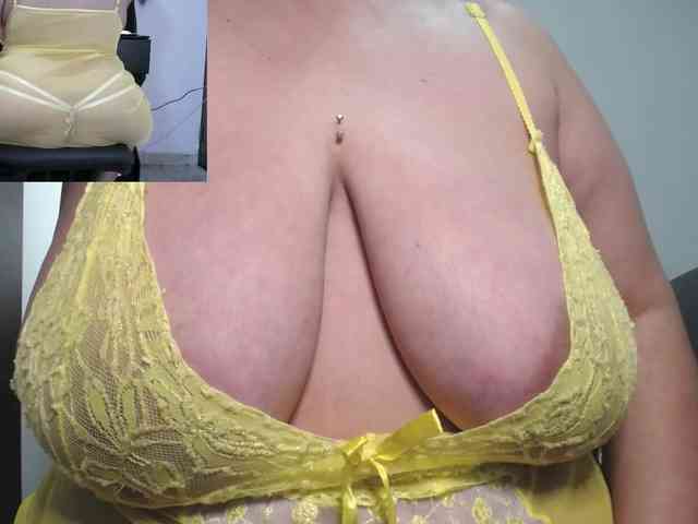 zoedoll webcam
